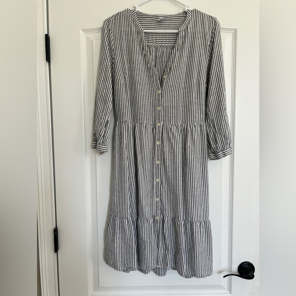 Long sleeve stripped dress